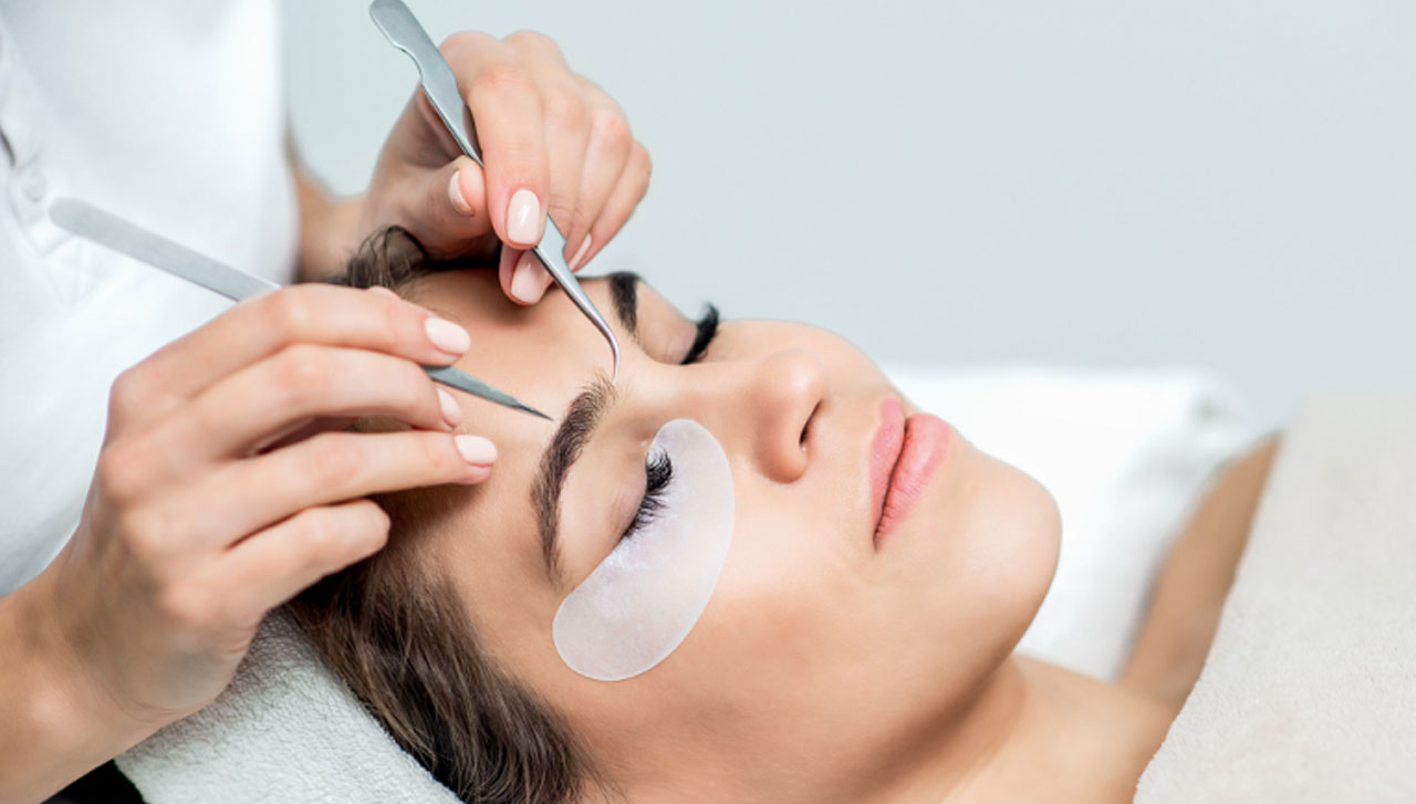 Everything You Need To Know About Eyelash Extensions