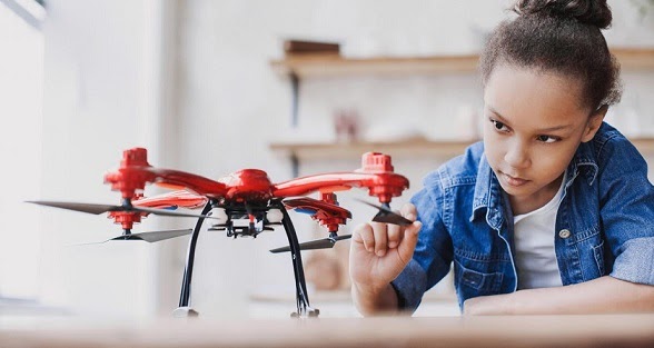 Exploring the Role of Drones in STEM Curriculum: A Comprehensive Review