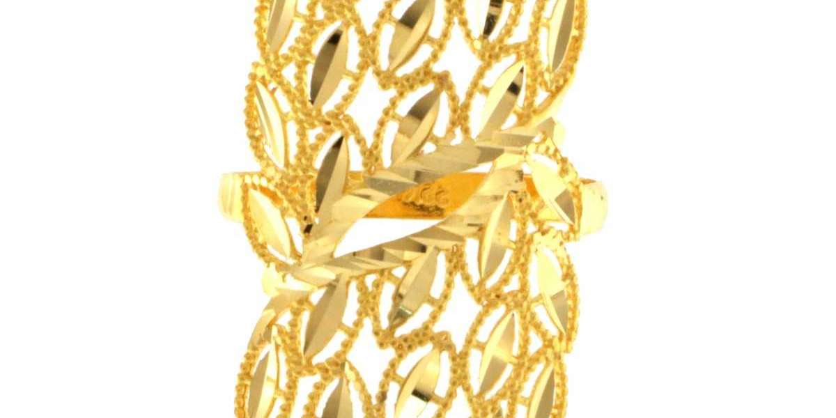 "Personalized Glamour: Customized 22ct Gold Rings for Individual Expression"