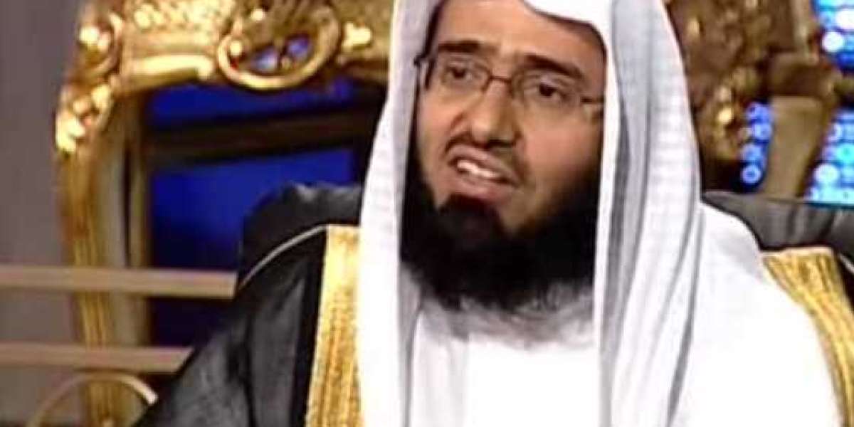 هل يجوز الصلاة في فنادق الحرم