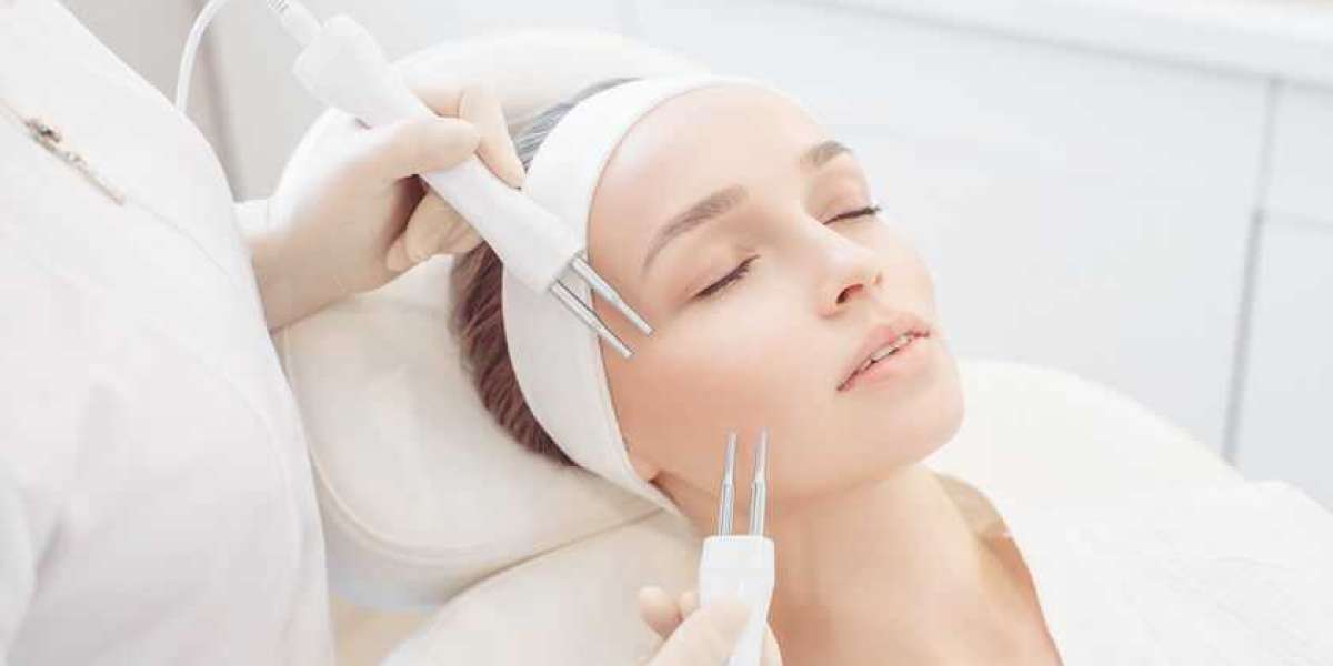 Microcurrent Facials: Rejuvenate Your Skin with Advanced Technology