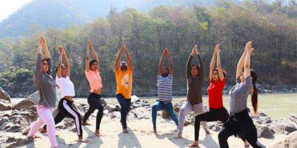 yoga school in Rishikesh