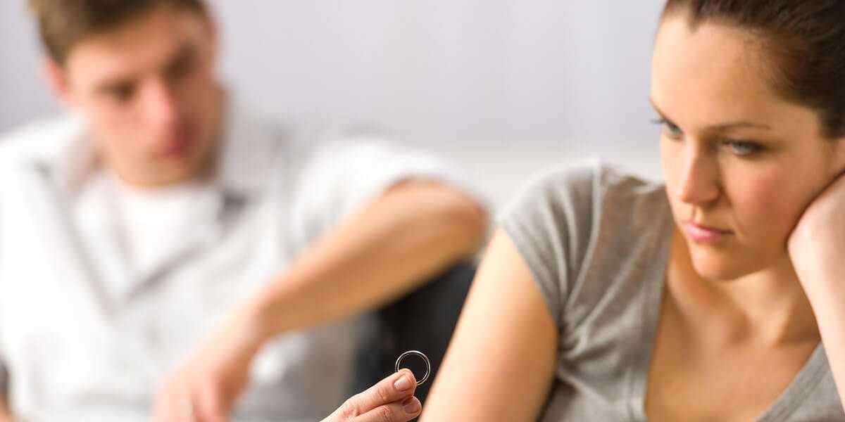 "Divorce Dilemmas: Solutions for a Peaceful Resolution"