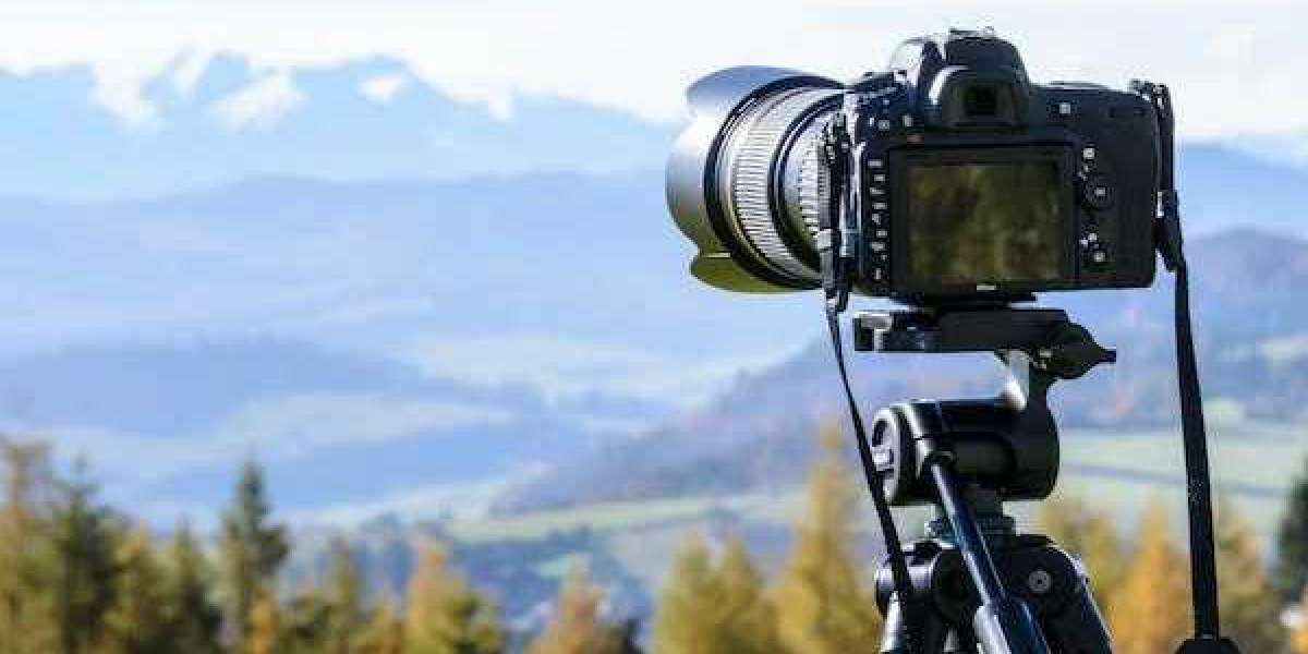 Unlock Your Photographic Potential: Photography Course in Delhi by IIP Academy