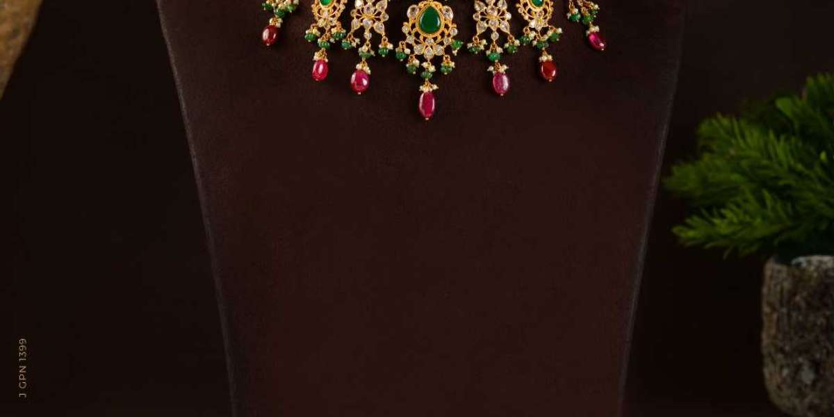 Radiance Redefined: Krishna Jewellers' Pearl Choker with Gold Pendant