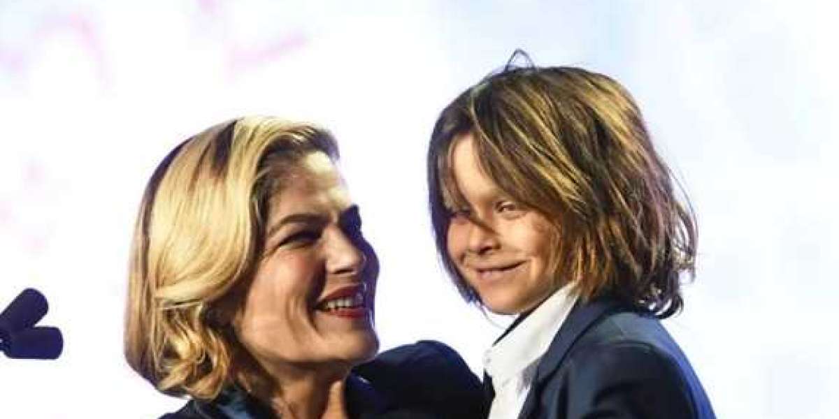 Selma Blair Instagram: A Source of Inspiration and Empowerment