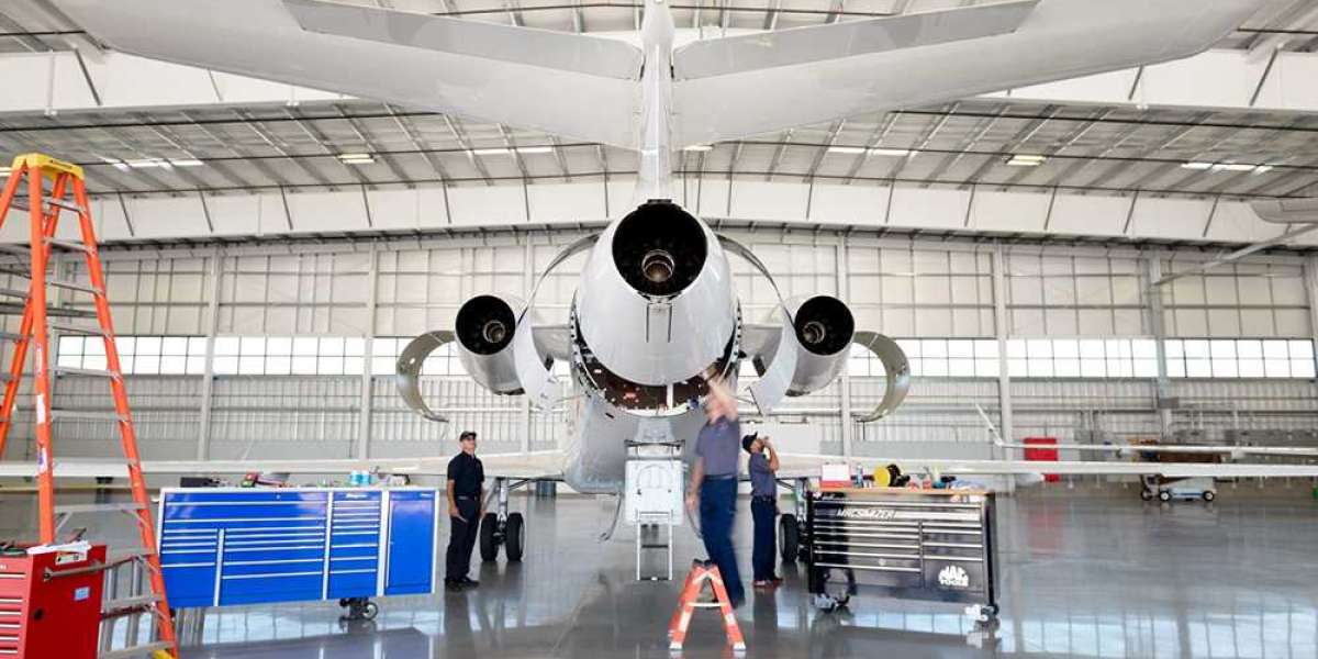 Digital Skies: Innovations Shaping the Future of Aircraft Line Maintenance